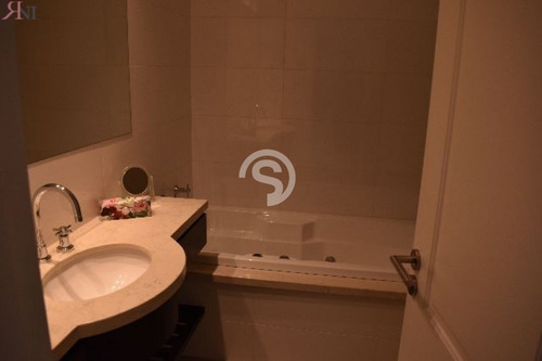 Apartamento En Alquiler, Brava- Ref: 2997