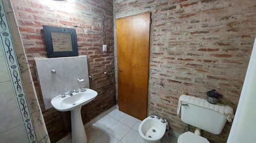 Imagen 16 de 22 de Excelente Quinta Con Pileta Y Gran Parque A La Venta En Abbott - Monte
