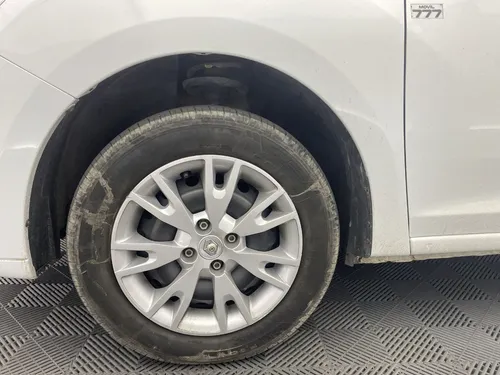Renault Logan 1.6 Life