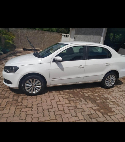 Volkswagen Voyage 2015 1.6 Msi Comfortline Total Flex 4p