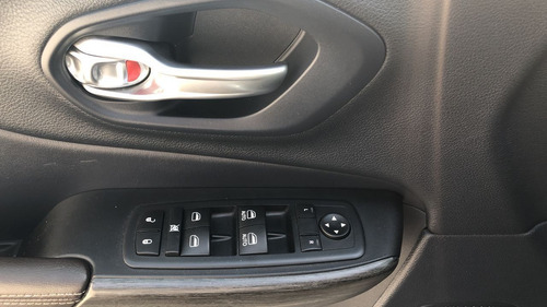 Imagen 11 de 15 de Jeep Cherokee 2017 2.4 Limited Plus At