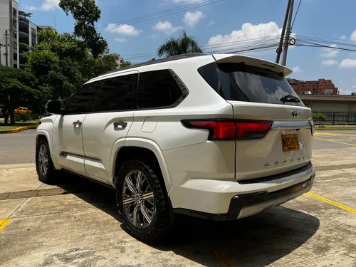 Toyota Sequoia 3.4 V6 Capstone