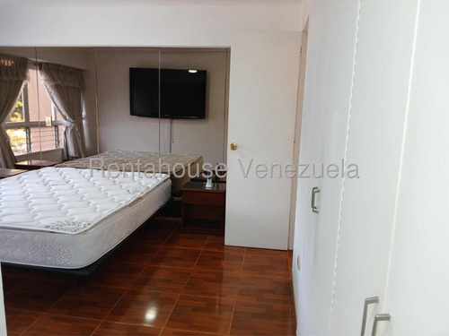 Apartamento Amplio Y Amoblado En La Alameda En Alquiler