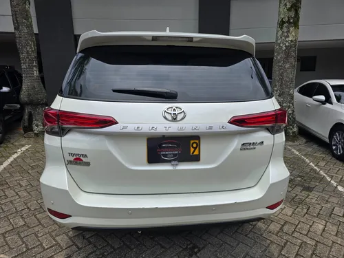 Toyota Fortuner 2.4 Sr Dsl 4x2 Aut 2020