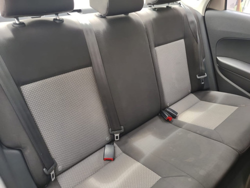 Imagen 10 de 14 de Volkswagen Vento Tdi 1.5 Mt