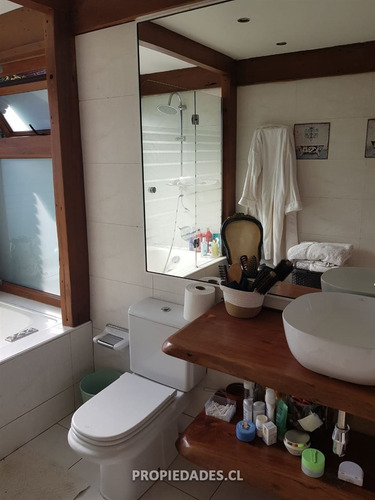 Casa En Venta De 5 Dormitorios En El Arrayán