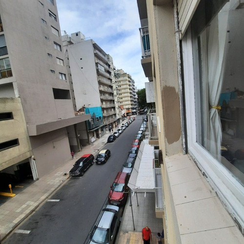 Imagen 4 de 19 de 2 Ambientes Al Frente, Sarmiento Y Av. Colón