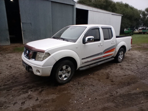 Nissan Frontier 2012 2.5 Le Cab Doble 4x4