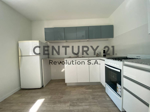 Imagen 5 de 13 de Departamento 2 Dormitorios Con Amplio Balcon Y Terraza Exclusiva Barrio Martin