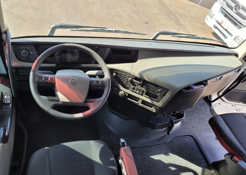 Imagem 11 de 14 de Volvo Fh 460 Ano 2018/19 6x2 Automático Globetrotter