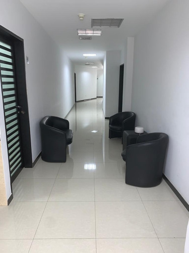 Imagen 6 de 12 de Centro Comercial Ancora
