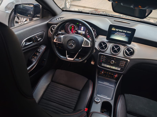 Mercedes-Benz Clase CLA 2.0 250 Cgi Sport At