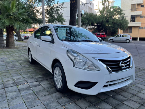 Imagen 2 de 8 de Nissan Versa 2017 1.6 Sense Mt