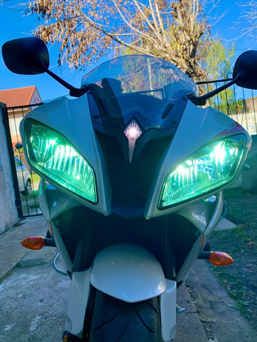 Yamaha R6
