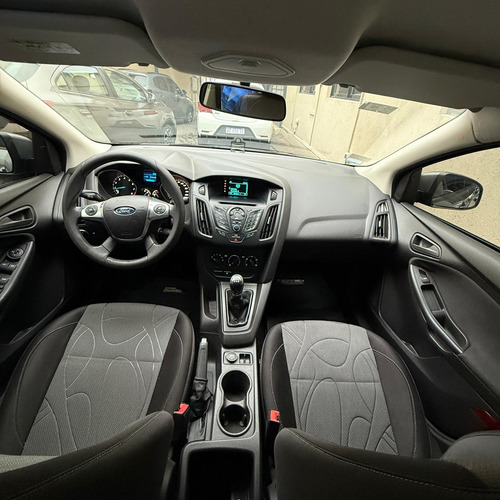 Ford Focus III 1.6 Sedan S