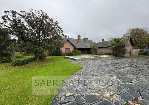 Venta Casa 7 Ambientes Moreno Centro