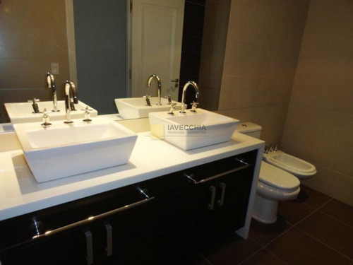 Imagen 20 de 30 de Venta De Apartamento De 2 Dormitorios En Playa Brava