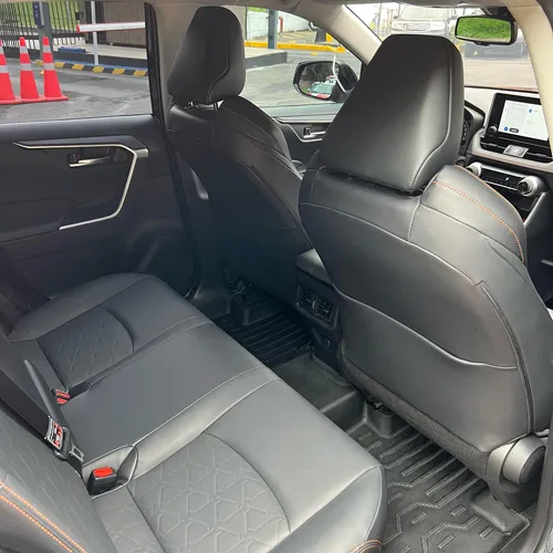 Toyota RAV4 2.5L X-Road 4X4