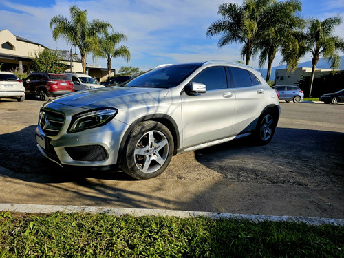 Mercedes-Benz Clase GLA 1.6 Gla250 Amg-line 211cv