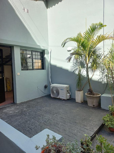 Imagen 2 de 23 de Ph 3 Ambientes Tipo Loft Apto Profesional, 2 Dormitorios, Toilette Y Baño, Pequeña Terraza Escalonada, Patio.