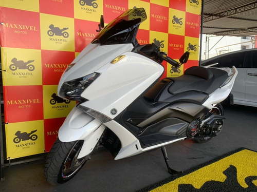 Imagem 4 de 11 de Yamaha Tmax 530 Abs