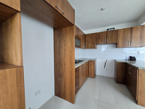 Se Alquila/ Renta Apartamento Moderno Piso Alto Con Vista