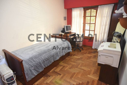 Imagen 10 de 27 de Venta De Casa De 6 Ambientes En Remedios De Escalada