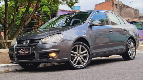 Volkswagen Jetta 2.5 4p