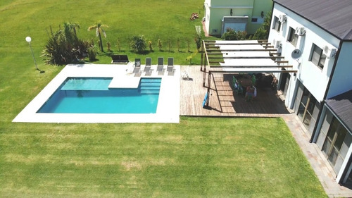 Casa Quinta En Venta. Gualeguaychú, Prados De La Adelina.
