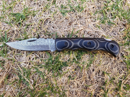 Navaja Plegable Acero Damasco Mango Micarta Color Negro Con Gris