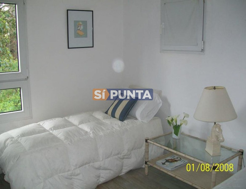 Imagen 8 de 10 de Casa A La Venta