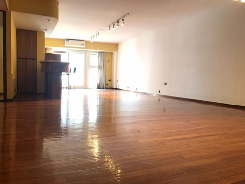 Imagen 3 de 17 de Impecable Y Amplio Semipiso De Categoría Excel Precio & Ubicación Con Gran Balcón -