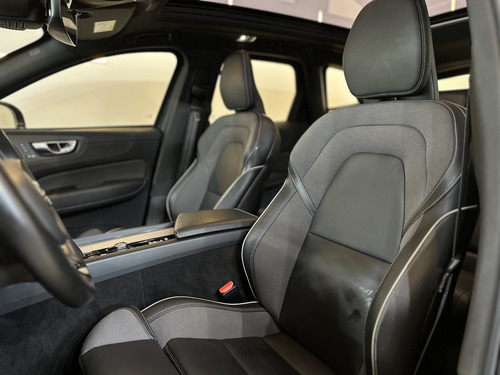 Volvo XC60 2.0 T8 HYBRID R-DESIGN AWD GEARTRONIC