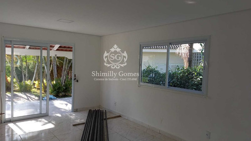 Imagem 11 de 14 de 1.500 M², Condomínio Fechado, Casa Em Alvenaria E Piscina !