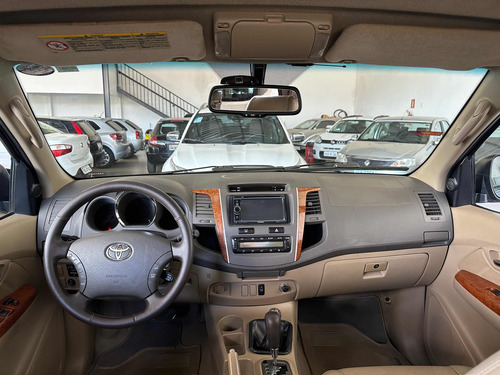 Toyota SW4 3.0 Srv 7l 4x4 Aut. 5p