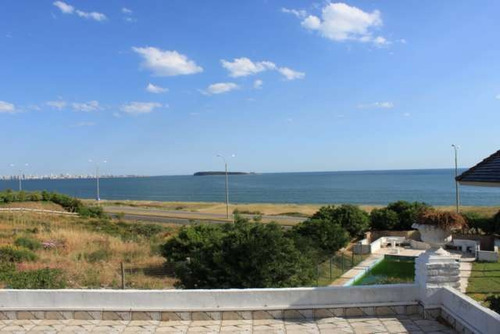 Imagen 5 de 17 de Casa En Venta De 4 Dormitorios En Playa Mansa (ref: Lij-978)