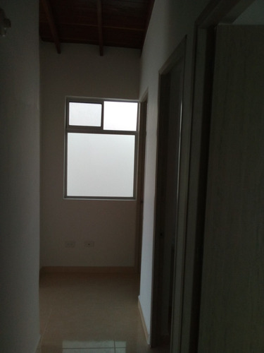 Imagen 10 de 20 de Venta De Apartamento En La Estrella A Cinco Calles Del Parque Principal