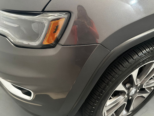 Jeep Grand Cherokee 5.7 Limited Lujo 4x4 At