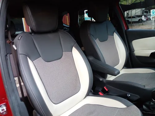 Renault Captur 2.0 Intens Automática
