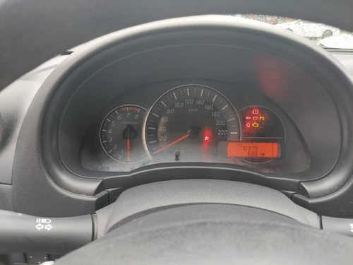 Imagem 4 de 7 de Nissan Versa 1.0 2019
