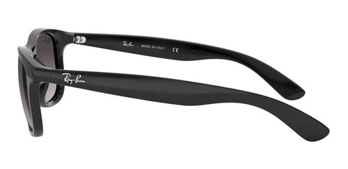 Imagen 3 de 4 de Anteojos de sol Ray-Ban Wayfarer Andy Medium con marco de nailon color gloss black, lente grey degradada, varilla gloss black de nailon - RB4202