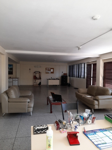 Imagen 4 de 12 de Vendo Local Comercial, Avenida Carlos Blank