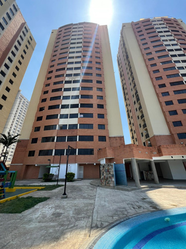 Venta De Impecable Apartamento Amoblado En Mañongo Byj-rde