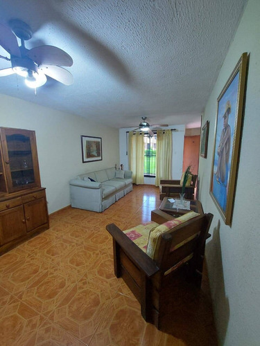 Imagen 2 de 14 de 140293 Lerry Paez 04149408606 Alquiler Townhouse Altos De La Esmeralda San Diego