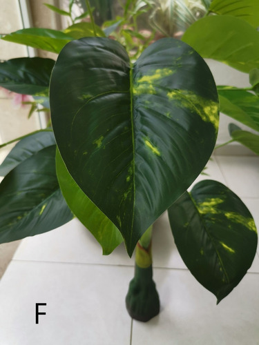 Planta Artificial Decorativa Con Apariencia Real