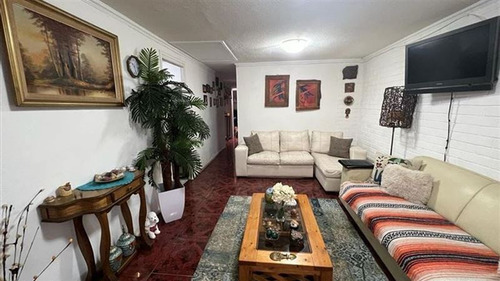 Casa En Venta De 3 Dorm. En Puente Alto