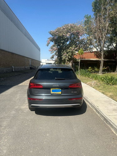 Audi Q5 2.0 L T Elite Dsg