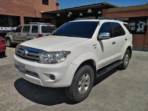 Toyota Fortuner Sr5 7ptos Automatica 4x4