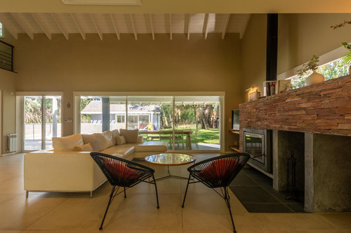 Venta Casa 3 Dormitorios, Solanas, Punta Del Este