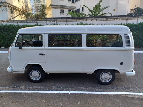 Imagem 9 de 16 de Volkswagen Kombi 2011 1.4 Standard Total Flex 3p